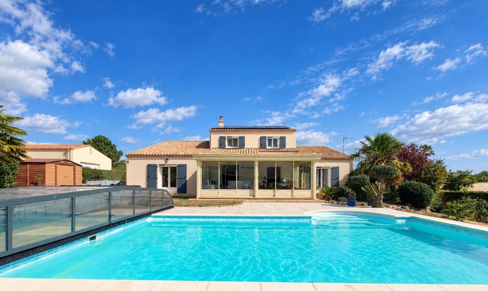 Vente Maison Grande maison familiale avec piscine sans travaux Saint-vincent-sur-graon
