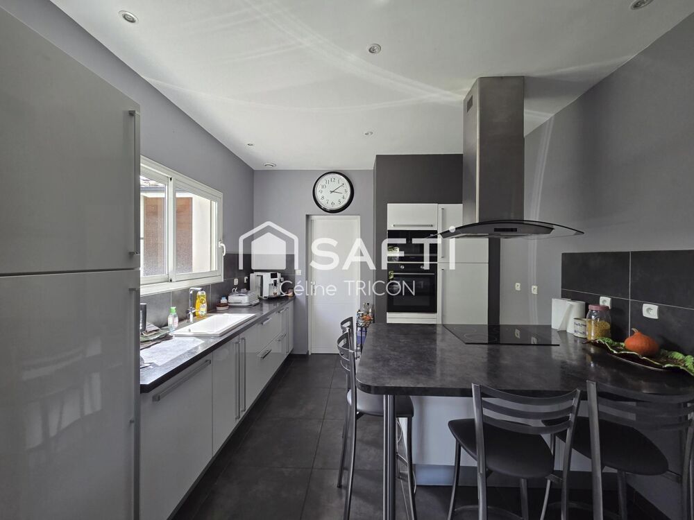 Vente Maison Ludon – Maison 169m², 5 ch, piscine, garage, sans vis-à-vis Ludon-medoc