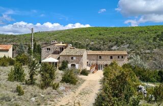  Maison � vendre 15 + pi�ces 550 m�