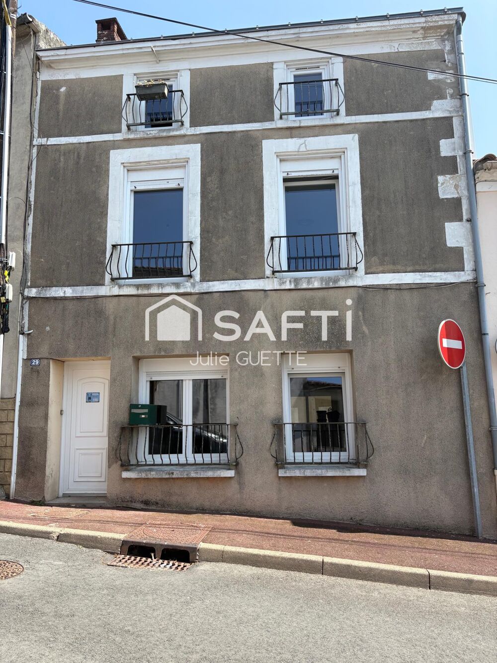 Maison 7 pièces 118 m² · à La Chataigneraie · 118 m² · 110 000 €