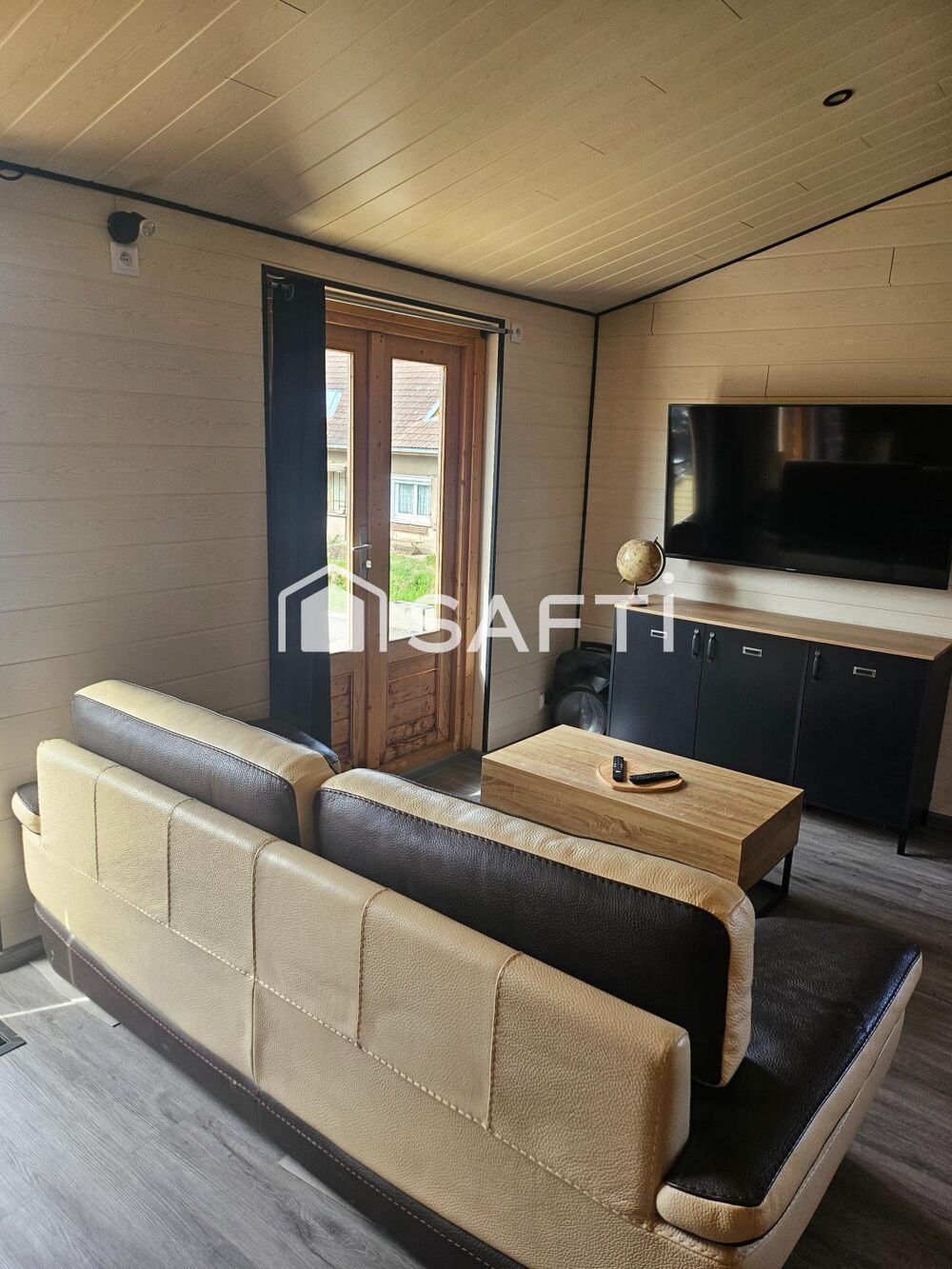 Vente Maison Superbe chalet récemment construit comprenant 2 chambres et un espace de vie très lumineux. Un très grand garage permet de stati Ronchamp