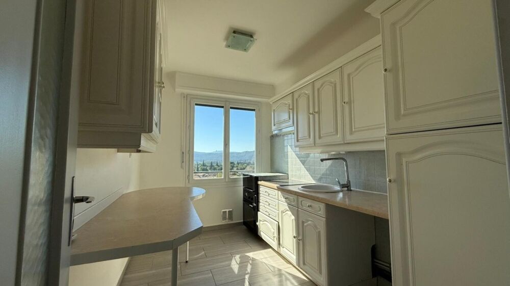 Appartement T3 + parking + balcon