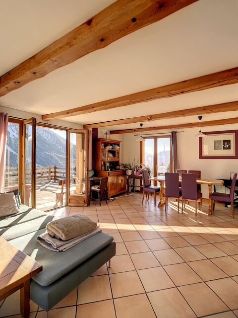   Un panorama d'exception sur Montgen�vre et ses sommets Maison - 9 pi�ce(s) - 216 m�