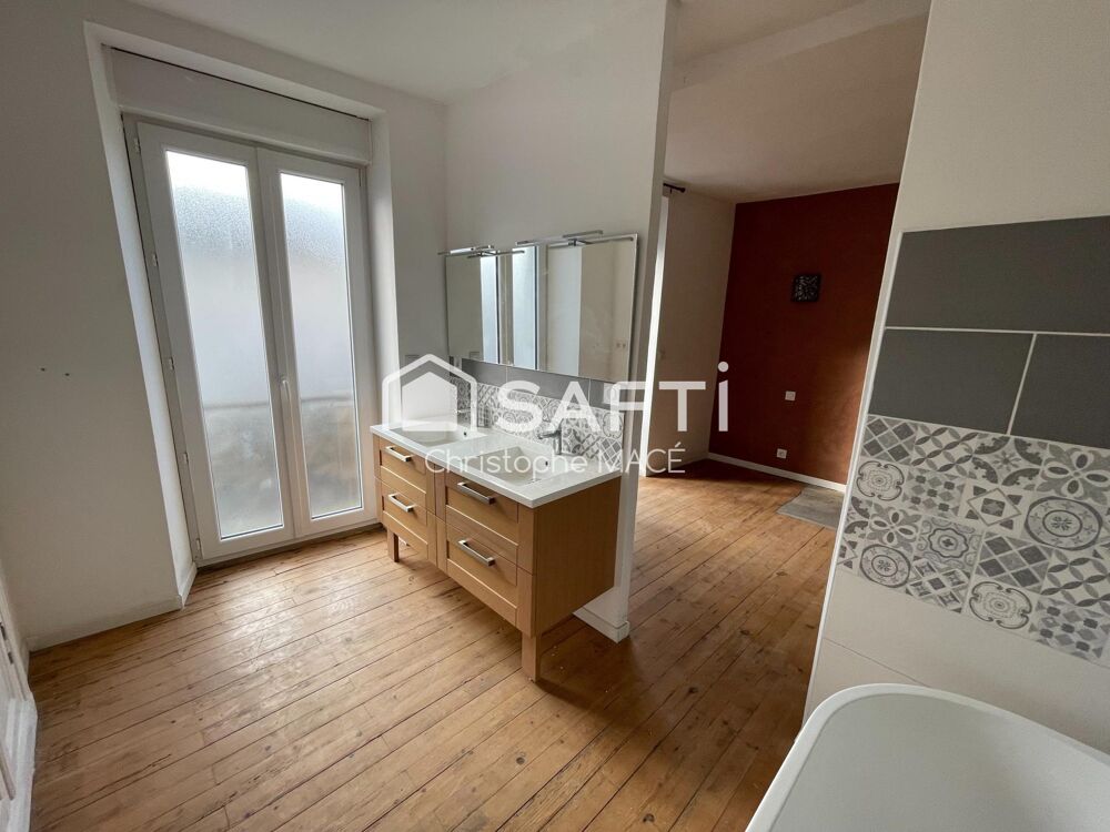 Vente Maison Maison de Ville 4 pièces (3 chambres) Quelaines-saint-gault