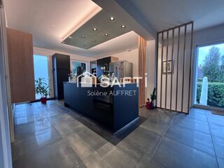  Maison � vendre 6 pi�ces 214 m�