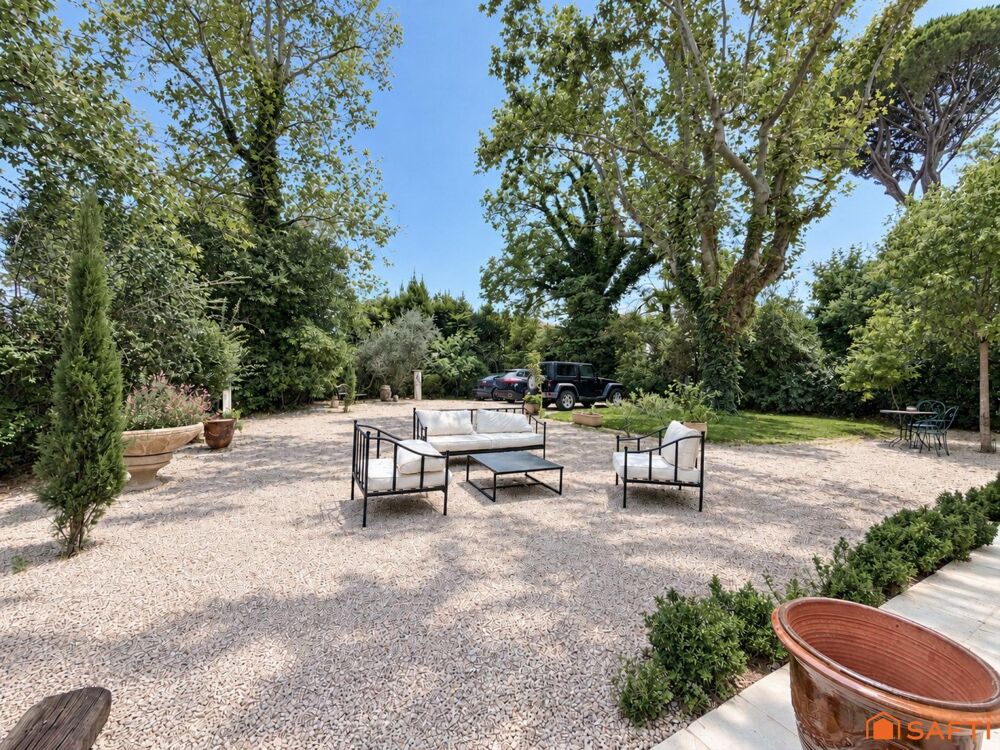 Vente Maison Maison de 180m2, piscine, jardin et pétanque! Avignon