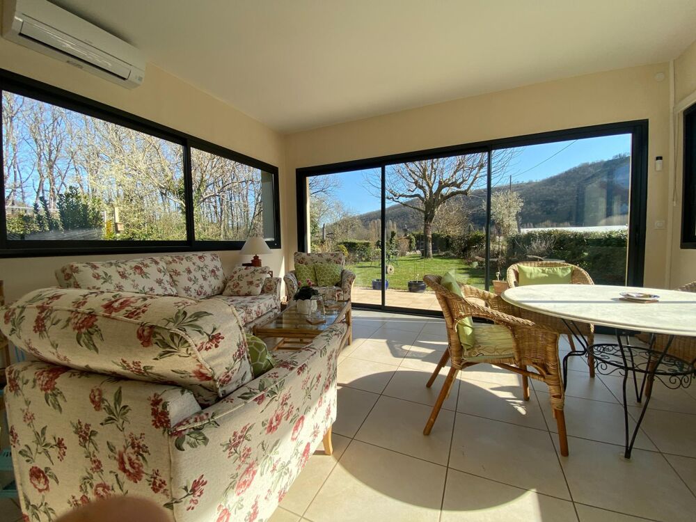 Vente Maison Maison spacieuse et lumineuse avec grand garage et piscine dans la vallée du Lot. Cadrieu