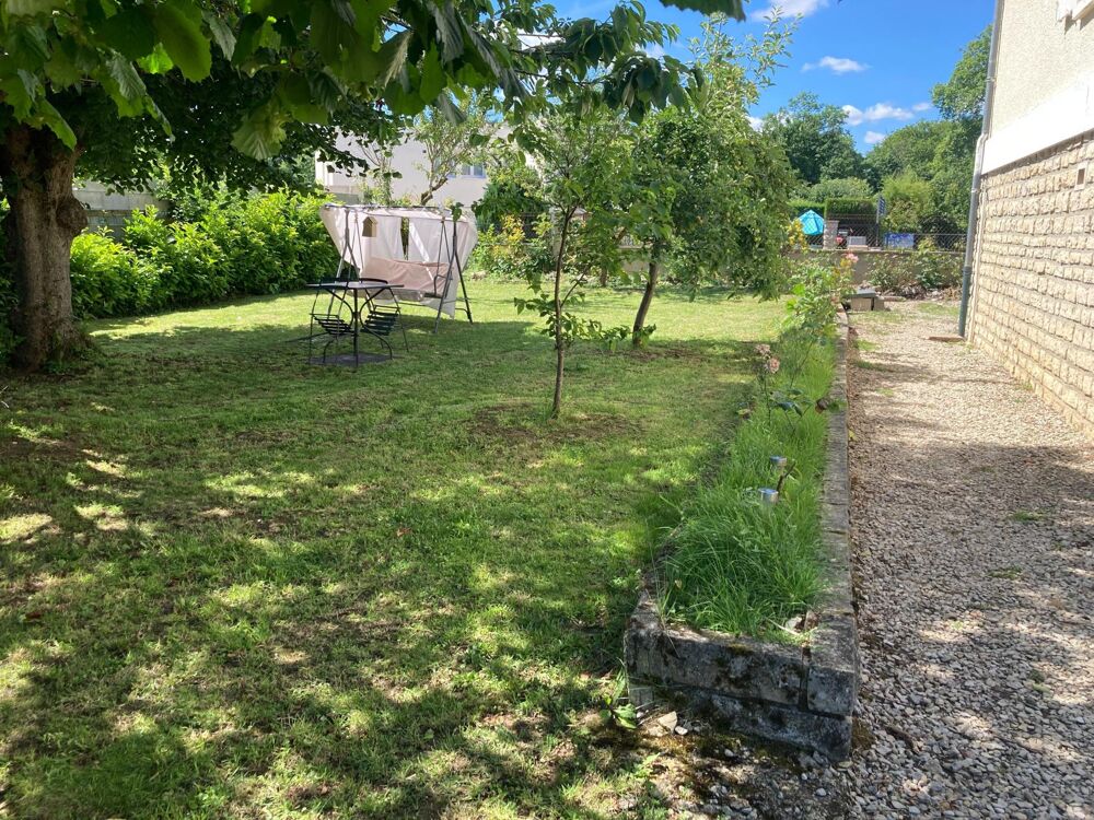 Pavillon 3 chambres 110 m2 habitable avec 1000 m2 de terrain attenant à Châtillon sur seine !