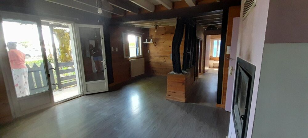 Vente Maison Maison d'habitation avec 3 chambres, 2 dépendances, un garage et un jardin. Panjas