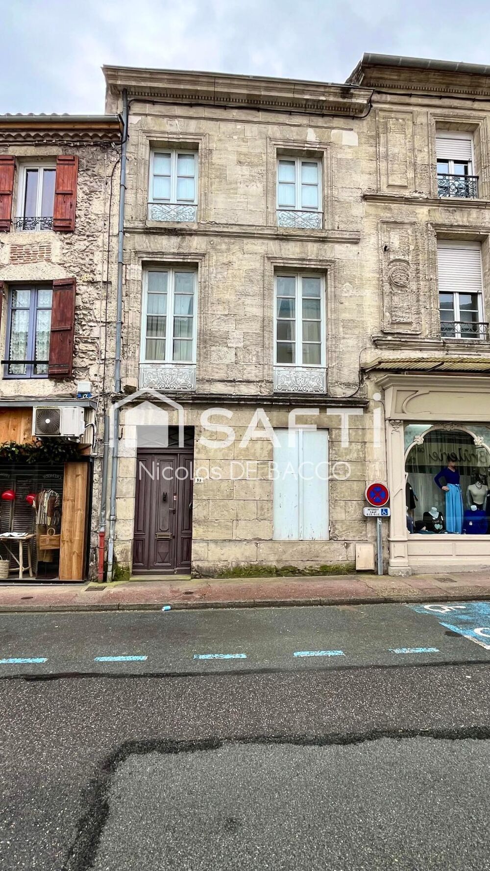 Vente Maison Maison de ville 8 pieces, 5 chambres, 289 m2 Casteljaloux