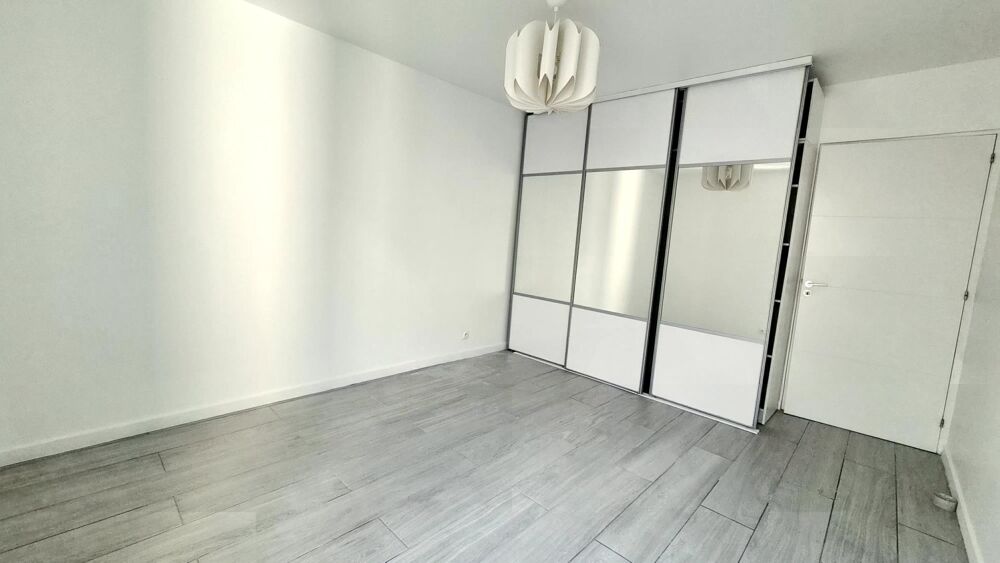 Vente Appartement Sartrouville Centre Historique T2 de 61,8 m²(évolutif T3) avec box fermé et borne électrique Sartrouville