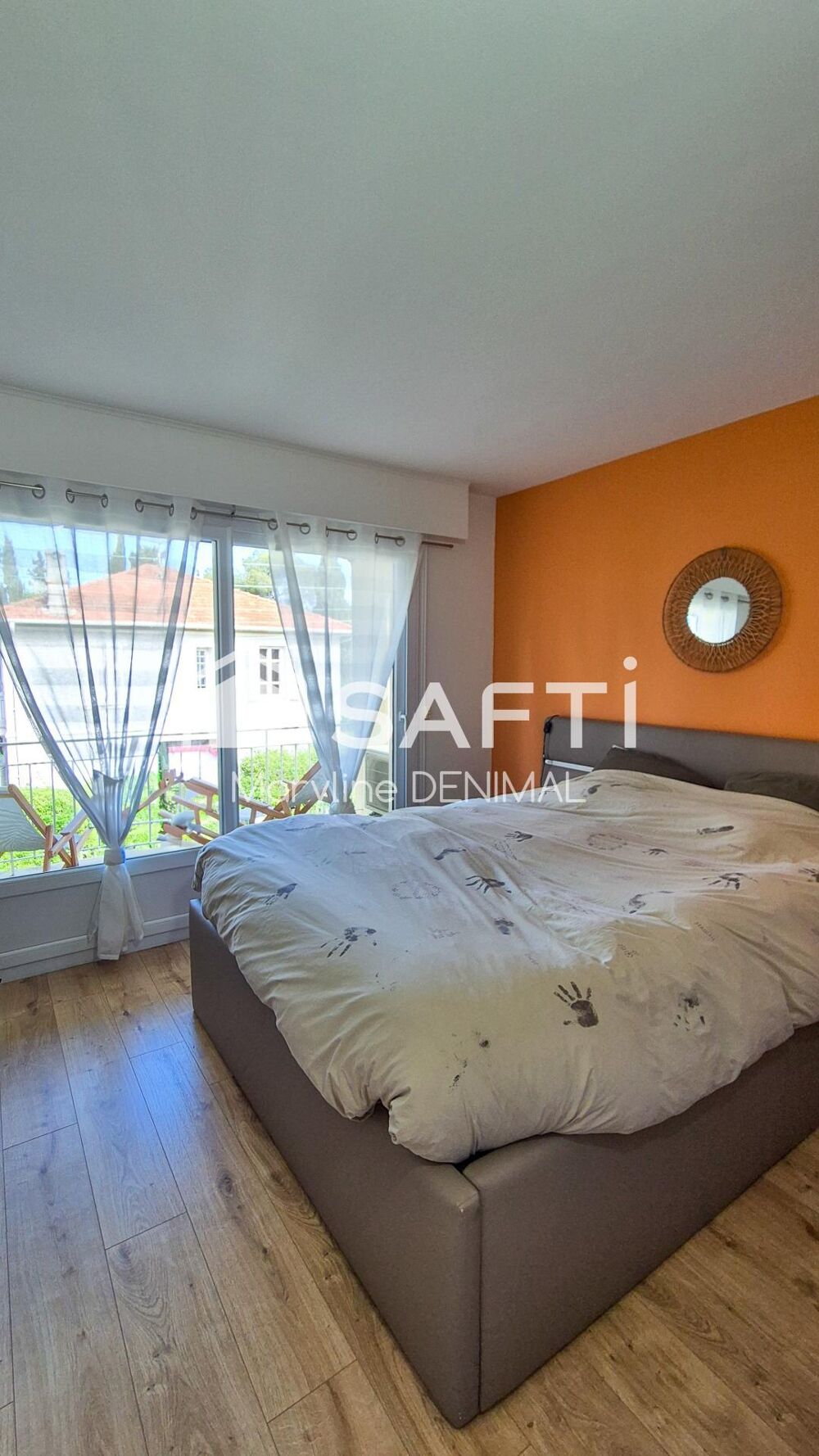 Vente Appartement 4 pièces au dernier étage, terrasse et vue dégagée en plein centre ville ! Saint-raphael