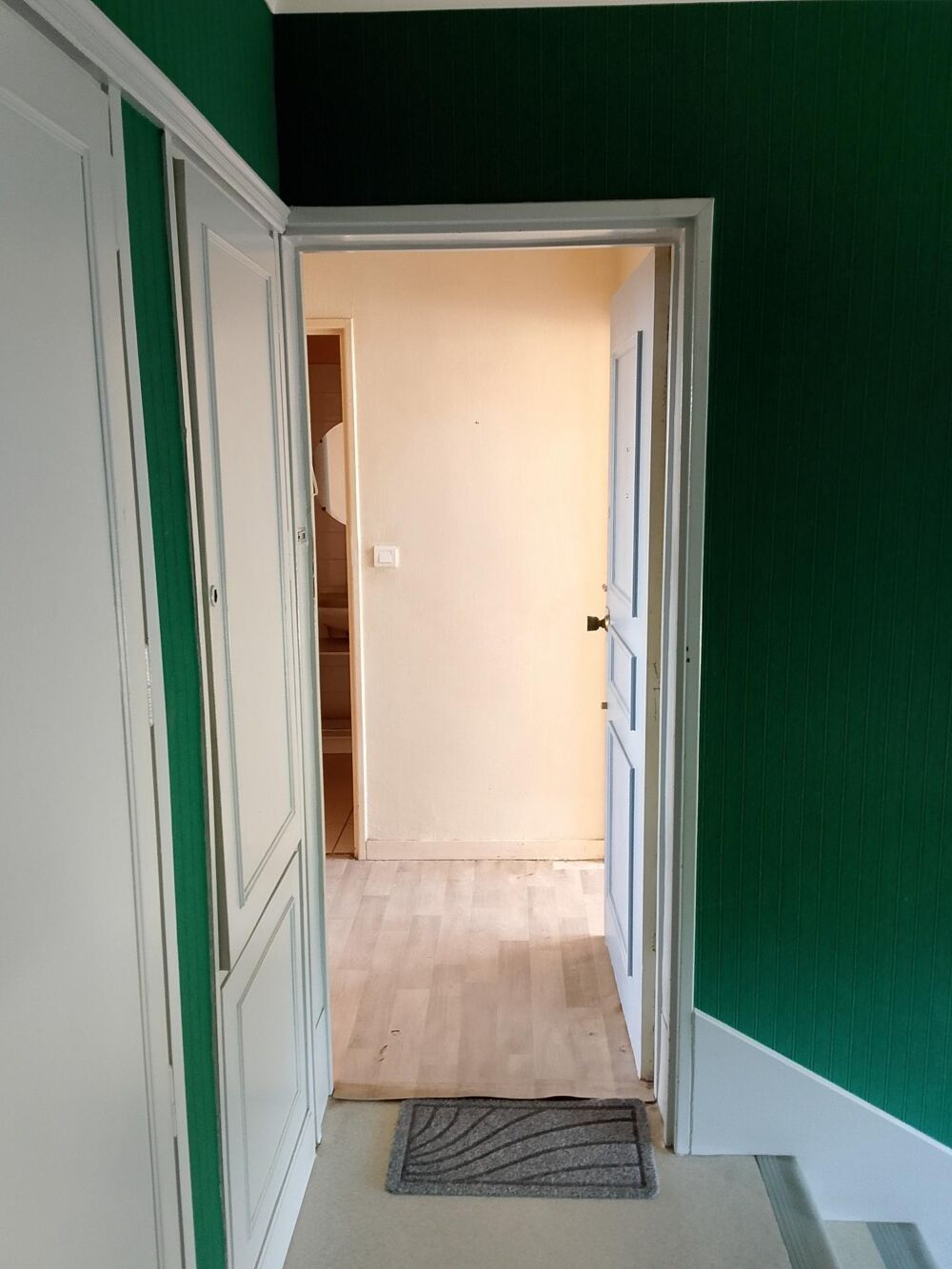 A saisir appartement de type 3,quartier calme dans la ville de Chateauroux,à rénover entiérement,travaux de copropriété prevu po