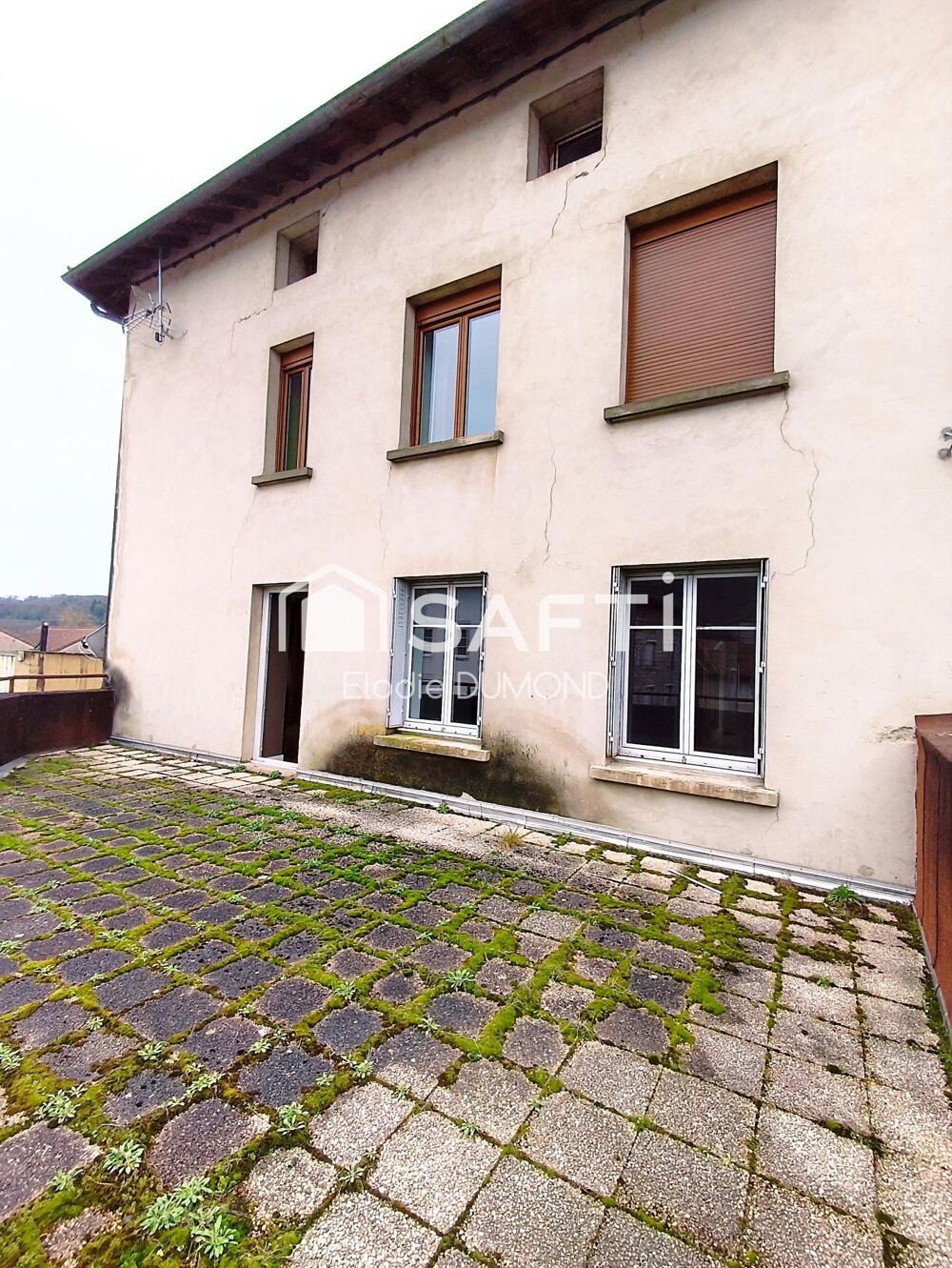 Joli appartement T4 d'une surface habitable de 91,55 m2 avec terrasse