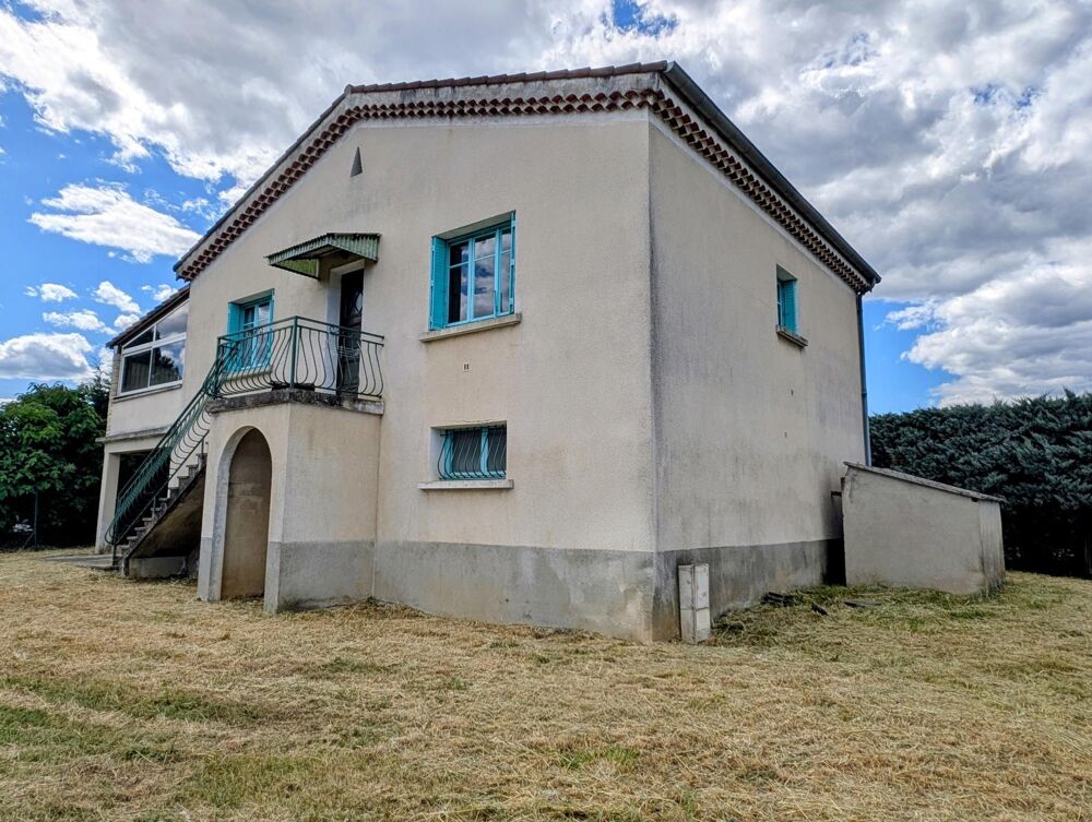 Vente Maison Maison à renover au coeur de Lachapelle sous aubenas avec terrain constructible. Lachapelle-sous-aubenas