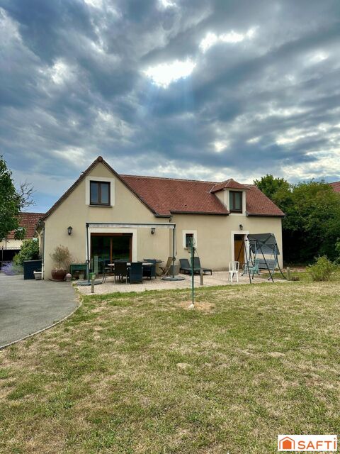   Long�re r�nov�e avec 4 chambres et SPA de Nage Maison - 7 pi�ce(s) - 228 m�