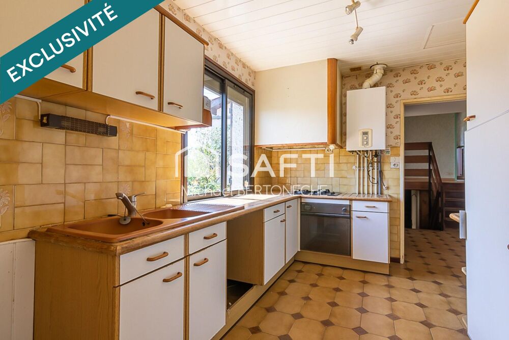 Maison familiale 4 chambres avec grand terrain et garage à Vayres (33870)