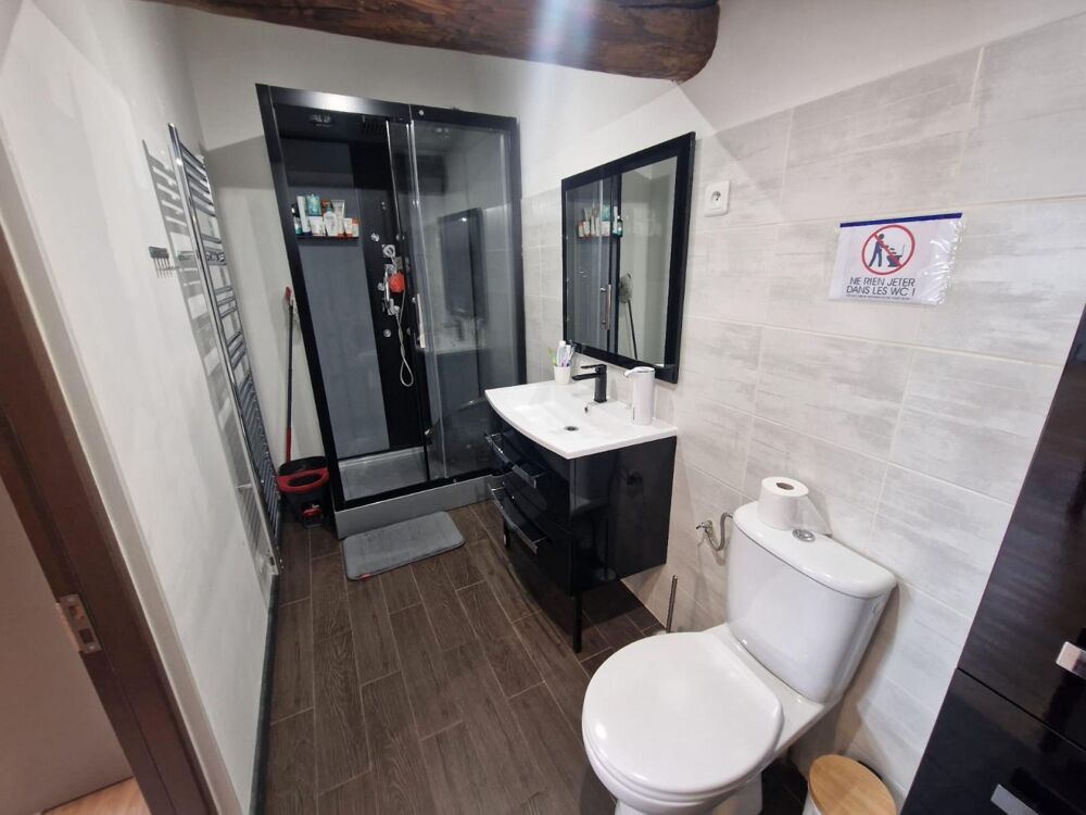 Vente Maison élégante maison en triplex développe 277 m² Nimes