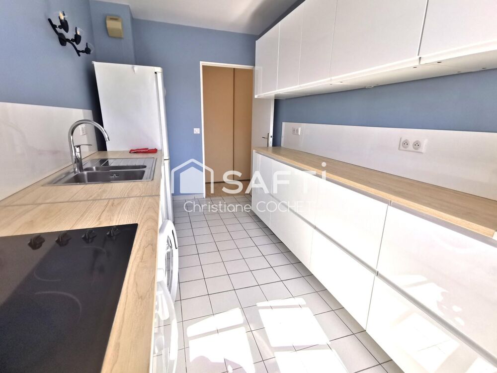 Très bel appartement T3 proche gare de Melun à pied avec balcon, cave et box en s/sol