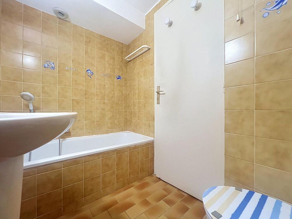 Vente Appartement Peymeinade : T2 en Duplex + 2 stationnements au calme. Peymeinade