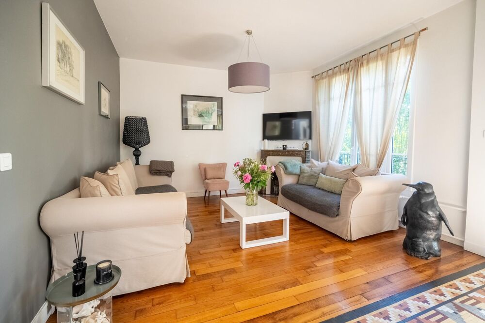 Vente Maison Jolie Meulière, plein centre, de 205 m² habitables Chennevieres-sur-marne