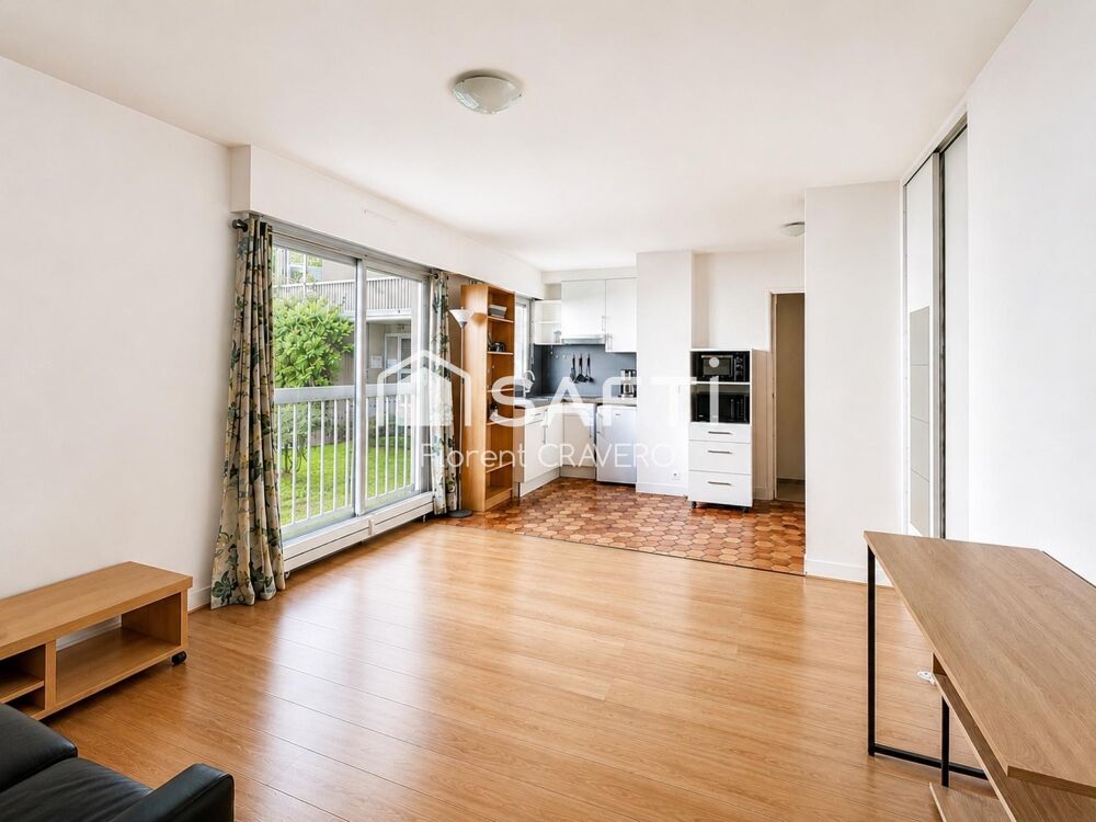 Vente Appartement 2 pièces optimisé avec cave à 2 min du métro Paris 18