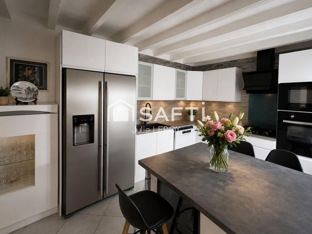 Vente Maison Maison de bourg située à Saint-Christophe-En-Champagne, 146m². Saint-christophe-en-champagne