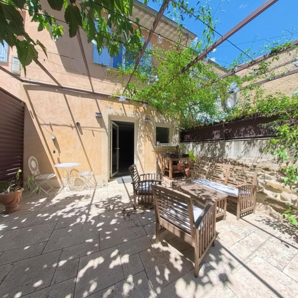 Saint-Saturnin · Maison de village rénovée 130 m²