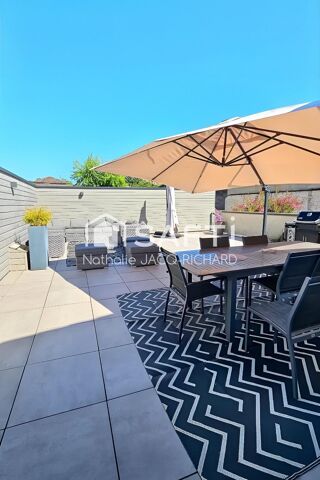  Immeuble � vendre 520 m�