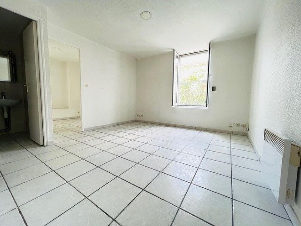 Vente Appartement Appartement T2 au 1er étage 3 fenêtres Bordeaux