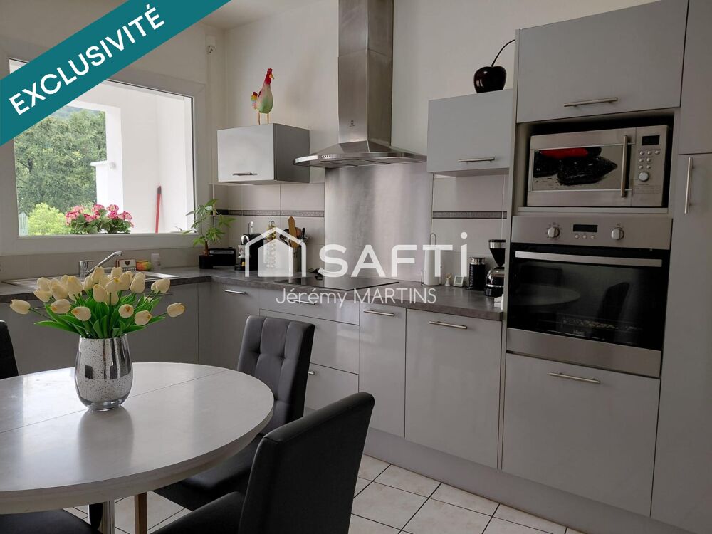 Maison familiale de caractère avec espace professionnel