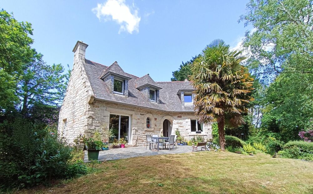 Maison darchitecte de 158m2 au coeur de la nature - Parcelle de 4940m2 boisée et fleurie  Charme & sérénité