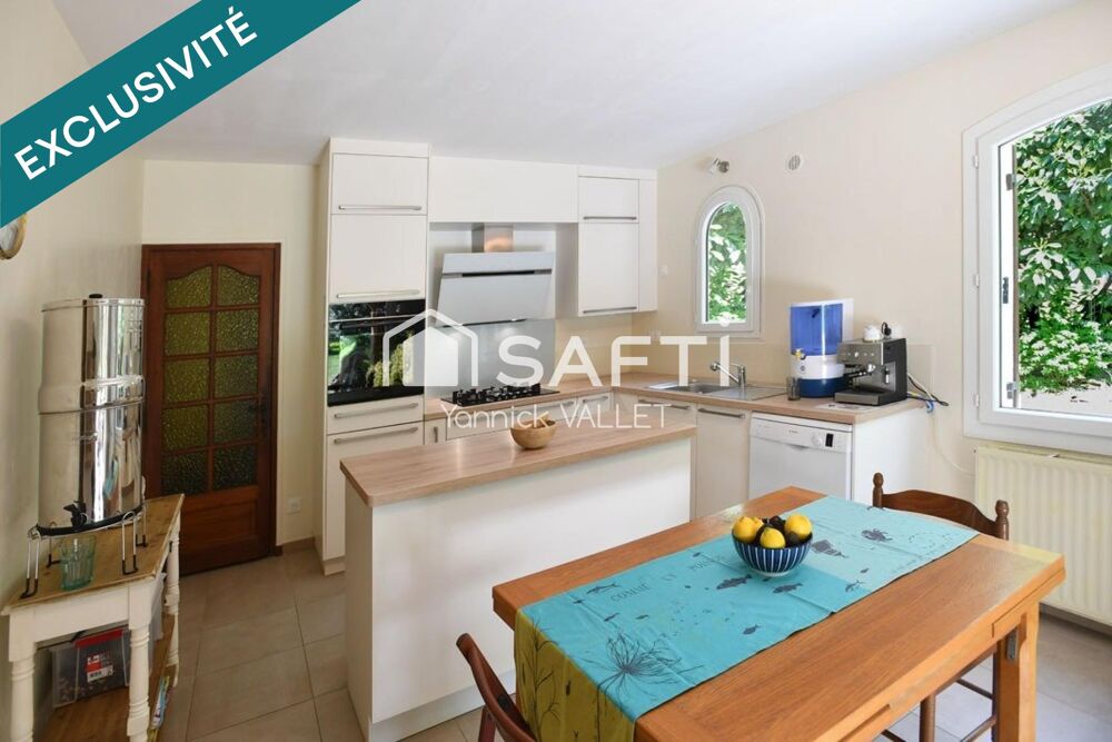 Joli domaine à Vendre à Vanxains (24600)