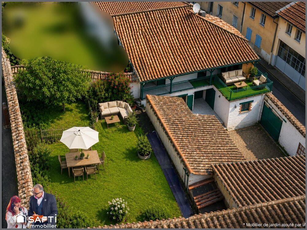 Maison de village avec jardin caché
