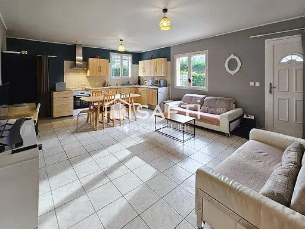 Maison de plain-pied, VENDUE LOUEE, avec 3 chambres et un garage