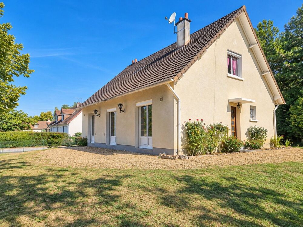 Maison familiale avec terrain de 1 100 m²