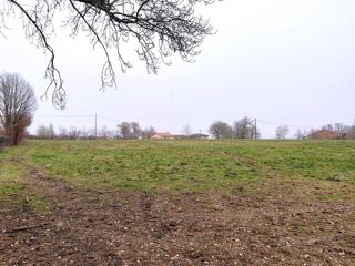  Terrain � vendre 36700 m�