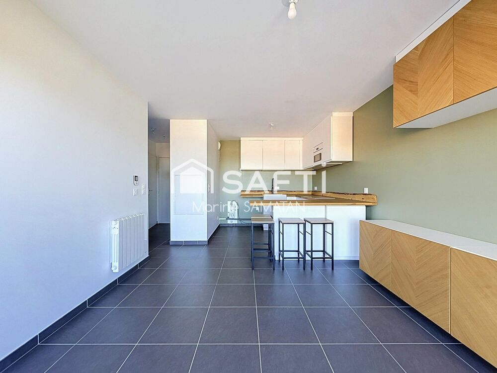 T2 43 m² avec terrasse 21 m²  VENTE EN BRS  SOUS CONDITIONS DE REVENUS N-2
