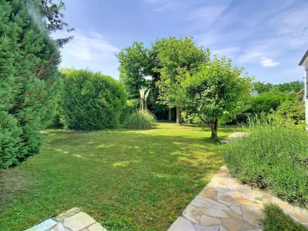 Maison 6 pièces 124 m² jardin de 950 m² environ