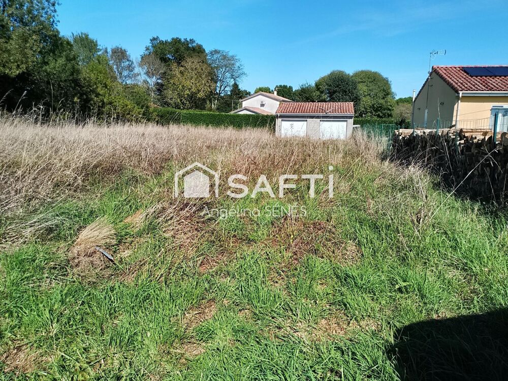 Vente Parking/Garage Double garage sur terrain d'environ 1800m² Saint-caprais-de-blaye
