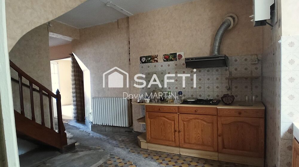 Vente Maison Une maison de village pleine de promesses. Requista
