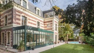  Propri�t�/ch�teau � vendre 8 pi�ces 300 m�