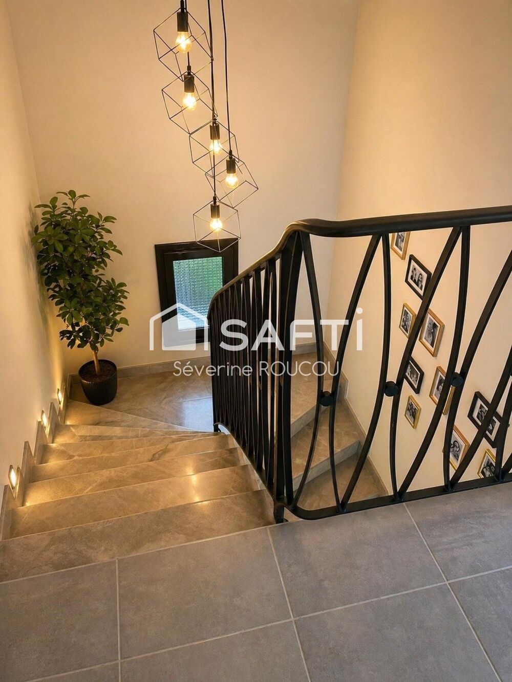 � vendre  Maison Valserh�ne (01200)