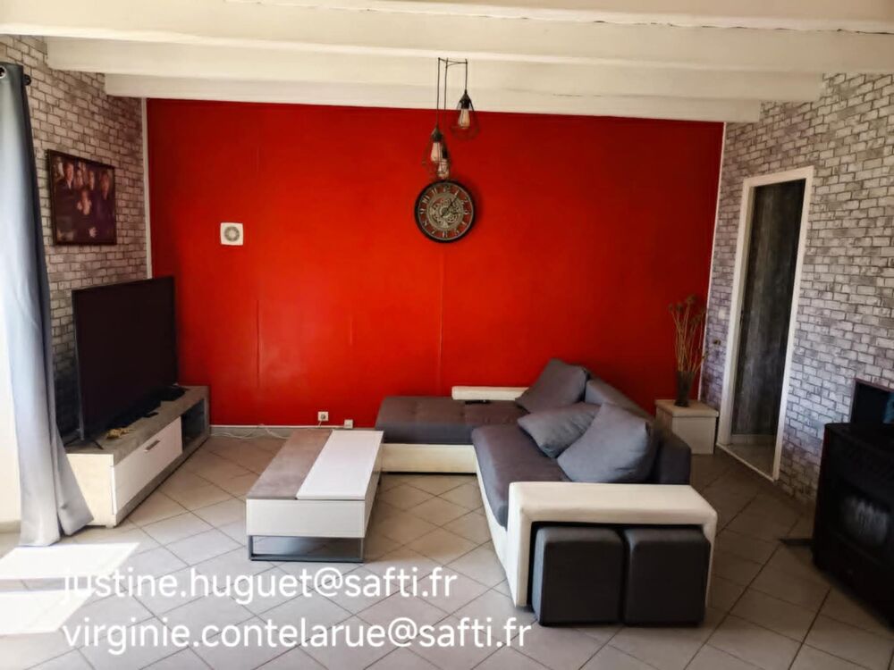 Vente Maison Maison Spacieuse avec Grange, Terrain et Panneaux Solaires Le grand-madieu
