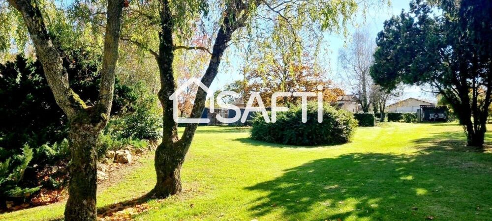 Vente Maison Maison de plain-pied T4 de 168m2, 3 chambres, grande terrasse, sous sol avec une cuisine, salle d'eau et une pièce polyvalente d Estancarbon