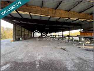  Immeuble à vendre 2500 m²