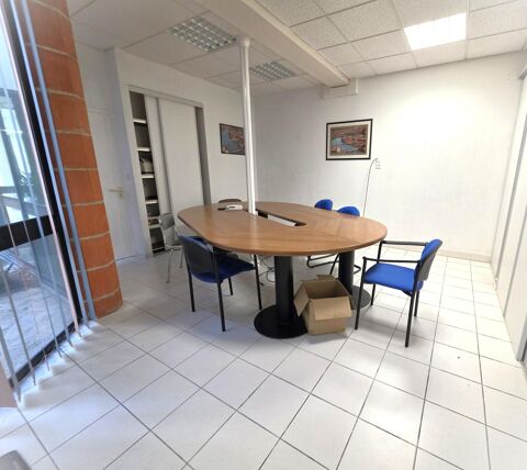 ensemble de bureau de 226 m&sup2; avec jardin 250000 09100 Pamiers