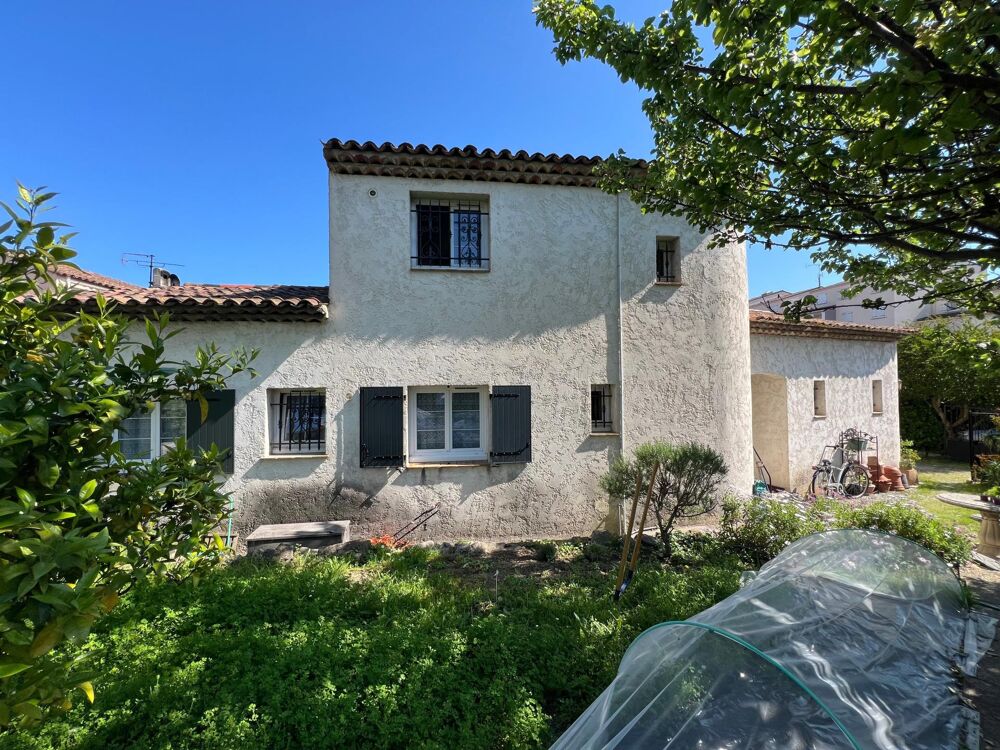 Vente Maison Cannes-la-Bocca : Villa individuelle 2 appartements. Cannes