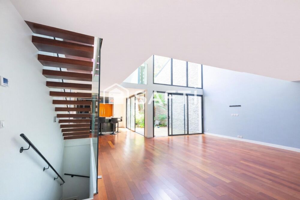 Loft familial d'exception avec patio et 4 parkings