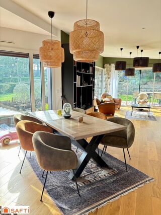  Maison à vendre 10 pièces 204 m²